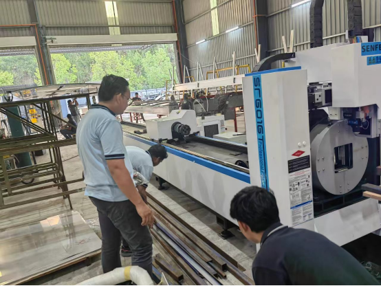Install SF6016T 3kW Laser Tube Cutting Machine