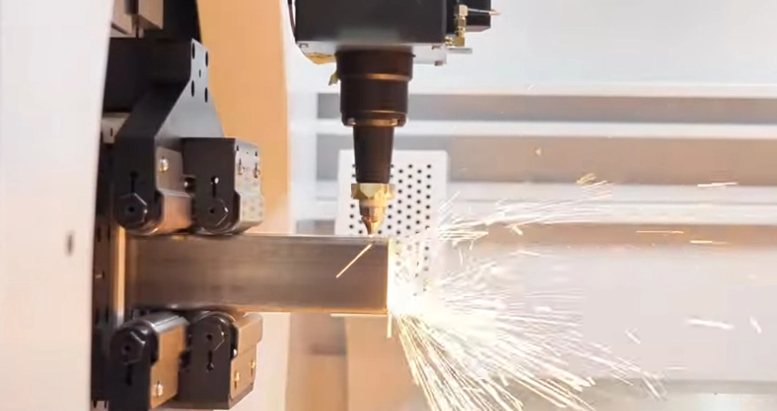 レーザーパイプ切断機は