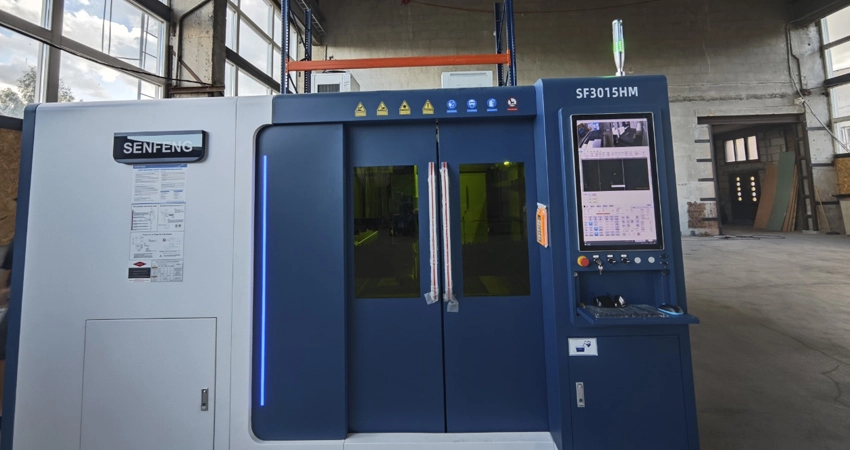 6kWファイバーレーザー切断機